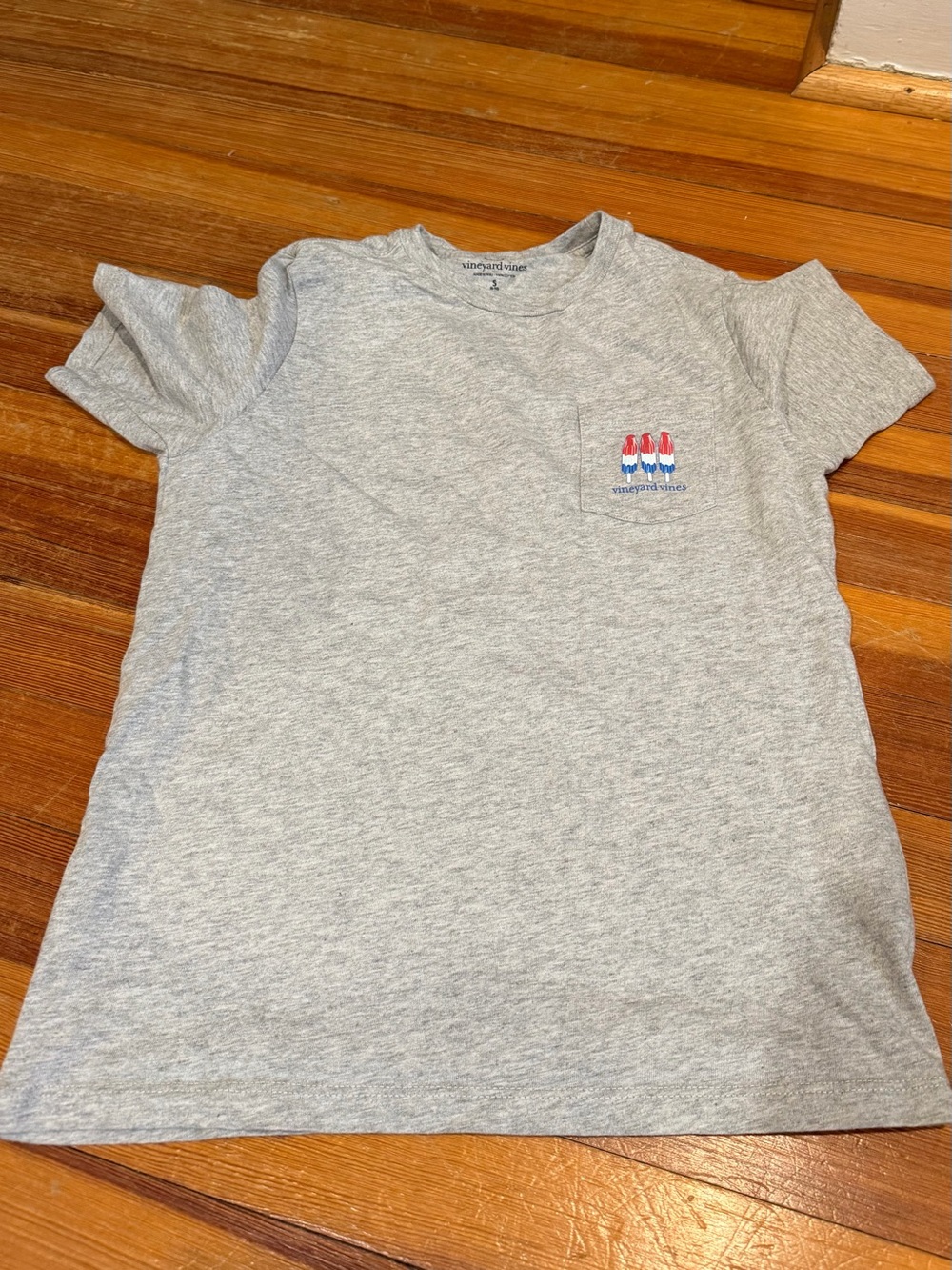 Vineyard Vines Kids Light Gray Pocket Tee with Popsicle Motif